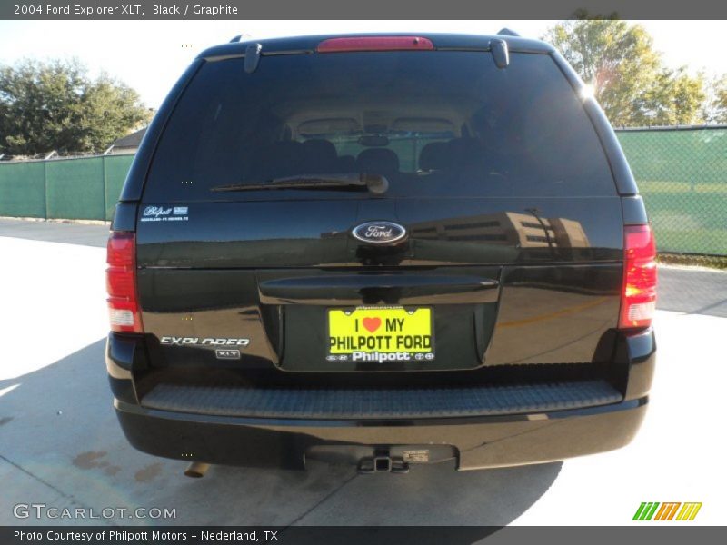 Black / Graphite 2004 Ford Explorer XLT