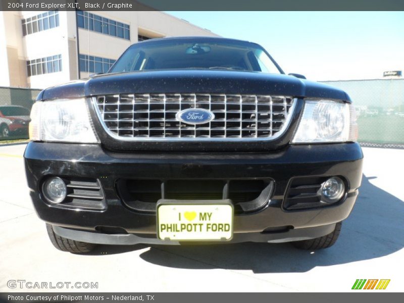 Black / Graphite 2004 Ford Explorer XLT