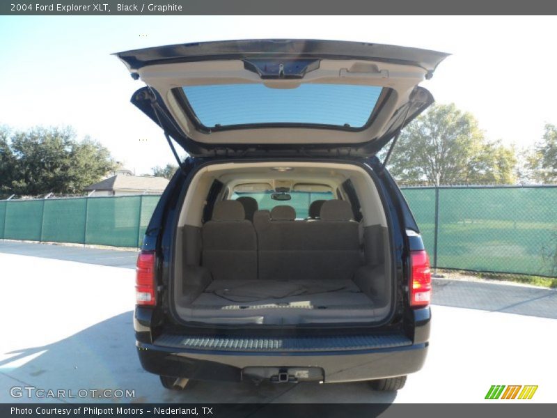 Black / Graphite 2004 Ford Explorer XLT