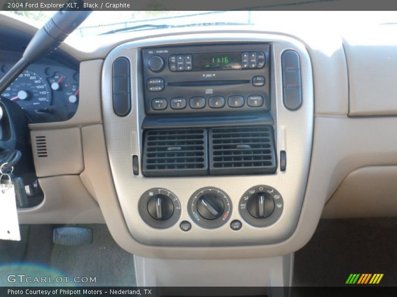 Black / Graphite 2004 Ford Explorer XLT