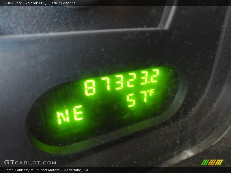 Black / Graphite 2004 Ford Explorer XLT