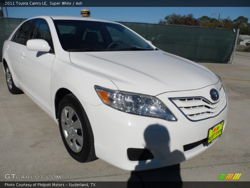 Super White / Ash 2011 Toyota Camry LE