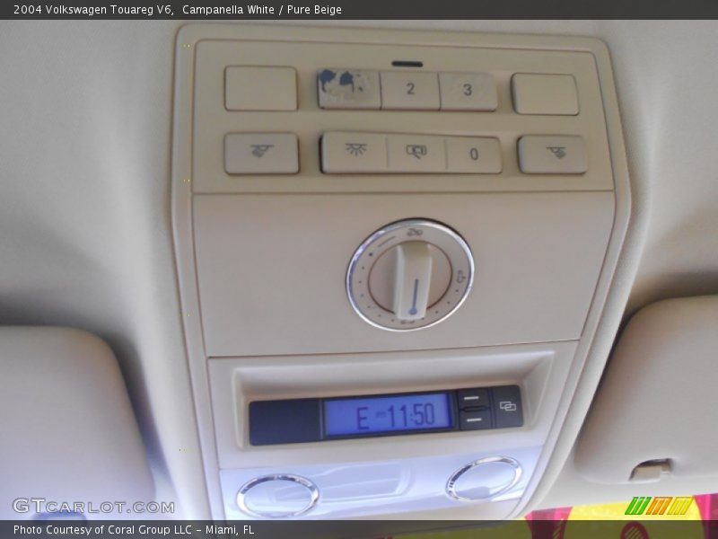 Campanella White / Pure Beige 2004 Volkswagen Touareg V6