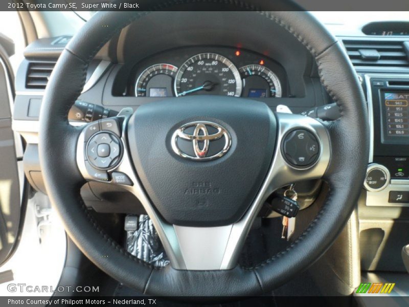 Super White / Black 2012 Toyota Camry SE