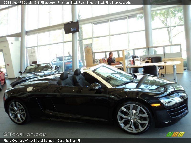 Phantom Black Pearl Effect / Black Fine Nappa Leather 2011 Audi R8 Spyder 5.2 FSI quattro