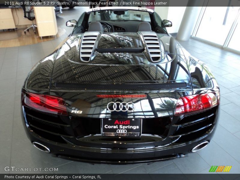 Phantom Black Pearl Effect / Black Fine Nappa Leather 2011 Audi R8 Spyder 5.2 FSI quattro