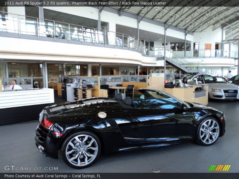  2011 R8 Spyder 5.2 FSI quattro Phantom Black Pearl Effect