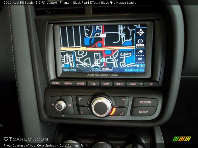Navigation of 2011 R8 Spyder 5.2 FSI quattro