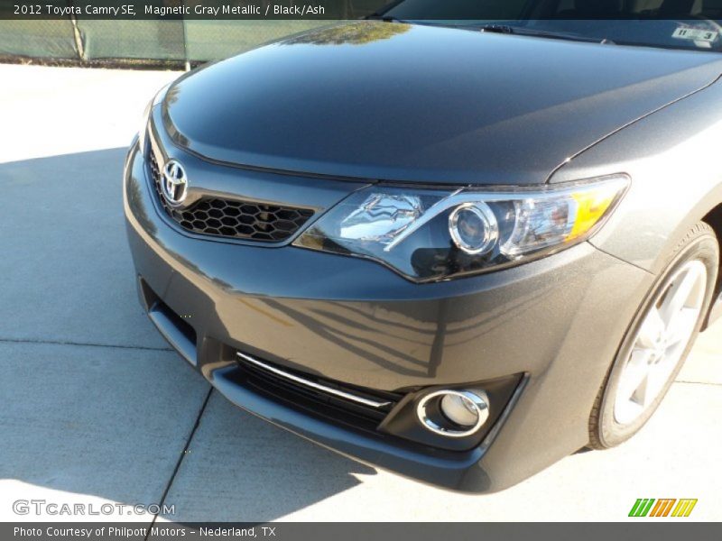 Magnetic Gray Metallic / Black/Ash 2012 Toyota Camry SE
