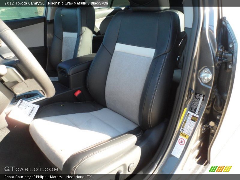 Magnetic Gray Metallic / Black/Ash 2012 Toyota Camry SE
