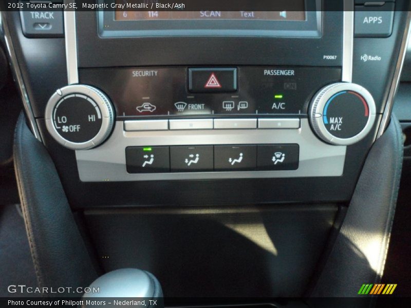 Magnetic Gray Metallic / Black/Ash 2012 Toyota Camry SE