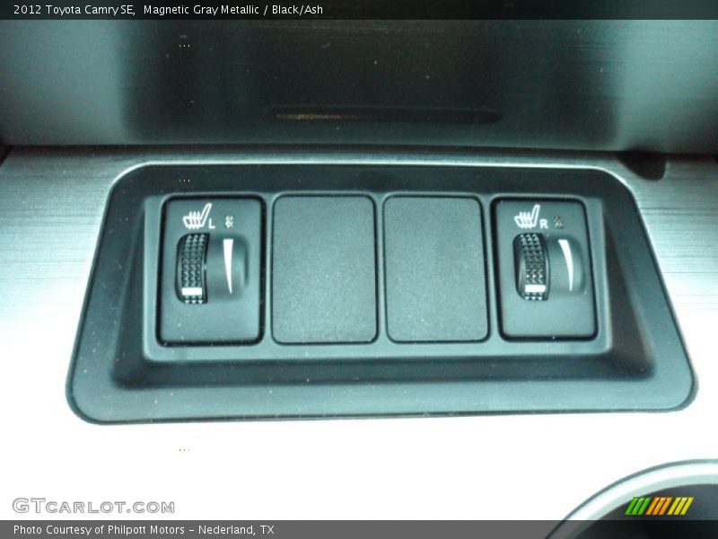 Magnetic Gray Metallic / Black/Ash 2012 Toyota Camry SE
