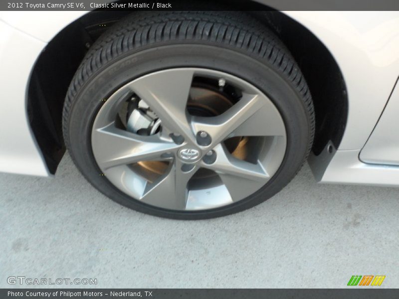 Classic Silver Metallic / Black 2012 Toyota Camry SE V6