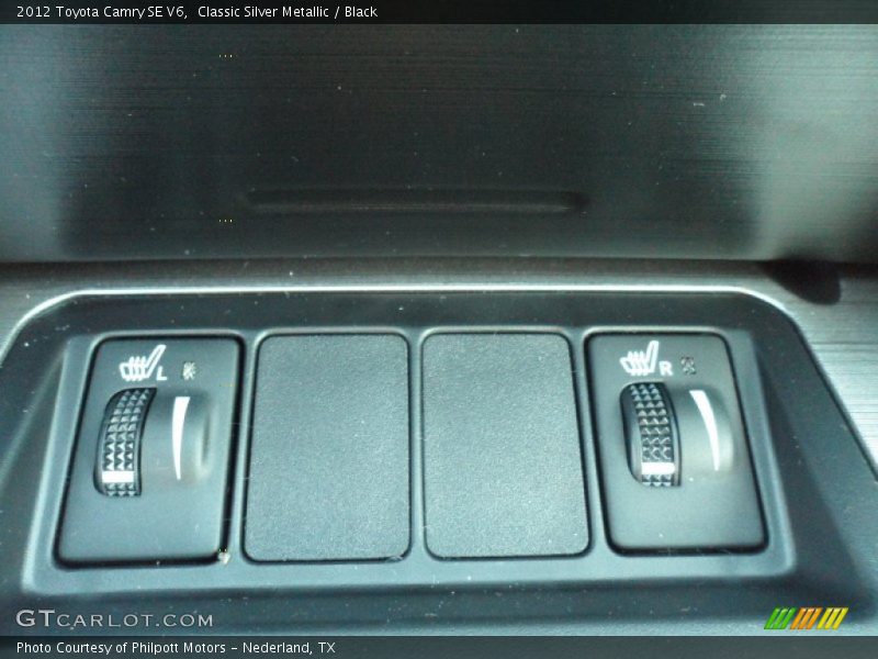 Classic Silver Metallic / Black 2012 Toyota Camry SE V6