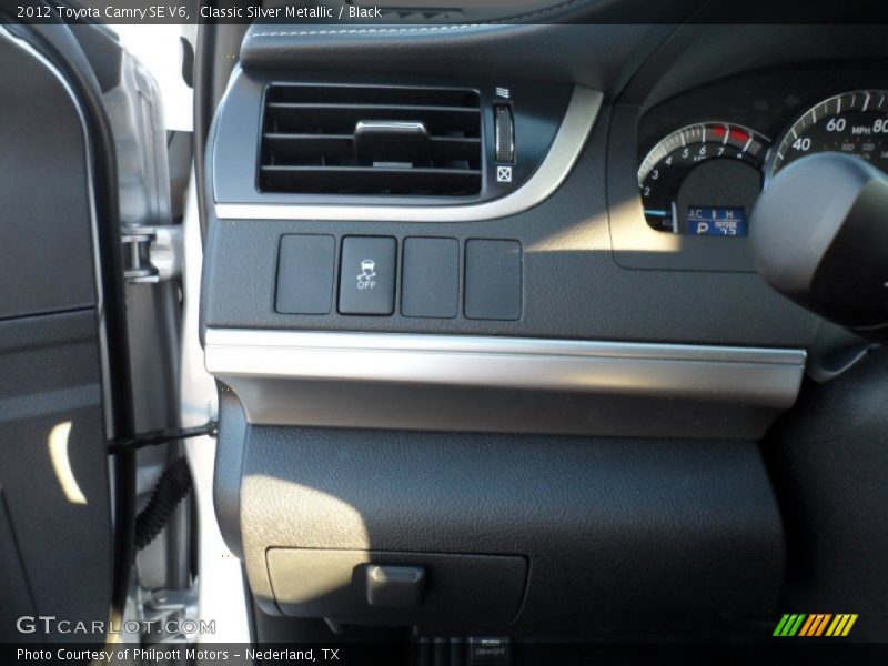 Classic Silver Metallic / Black 2012 Toyota Camry SE V6