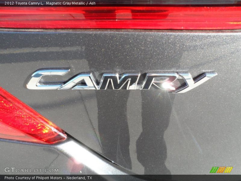 Magnetic Gray Metallic / Ash 2012 Toyota Camry L