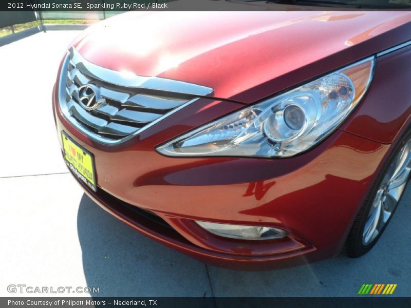 Sparkling Ruby Red / Black 2012 Hyundai Sonata SE