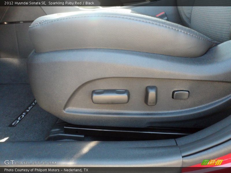 Sparkling Ruby Red / Black 2012 Hyundai Sonata SE