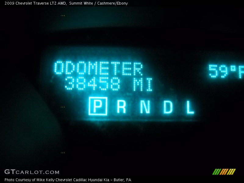 Summit White / Cashmere/Ebony 2009 Chevrolet Traverse LTZ AWD