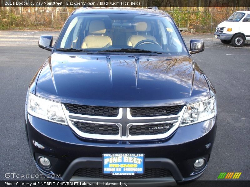 Blackberry Pearl / Black/Light Frost Beige 2011 Dodge Journey Mainstreet