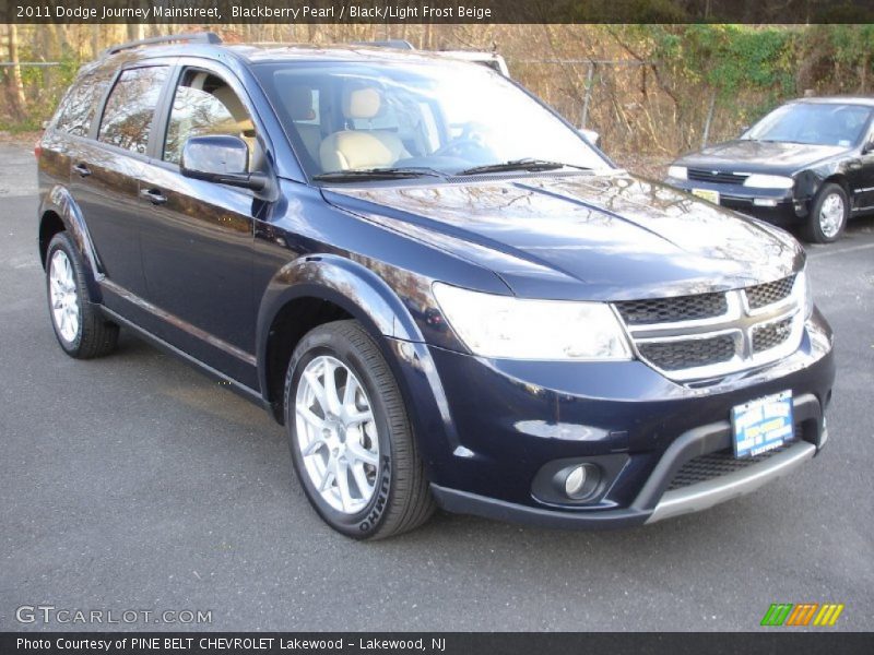 Blackberry Pearl / Black/Light Frost Beige 2011 Dodge Journey Mainstreet