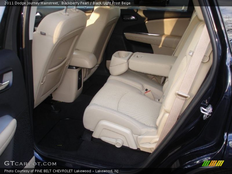 Blackberry Pearl / Black/Light Frost Beige 2011 Dodge Journey Mainstreet