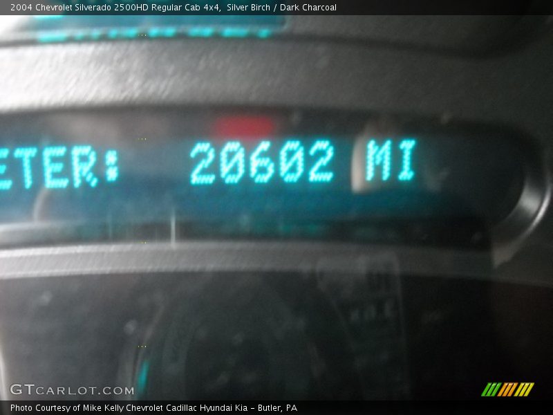 Silver Birch / Dark Charcoal 2004 Chevrolet Silverado 2500HD Regular Cab 4x4