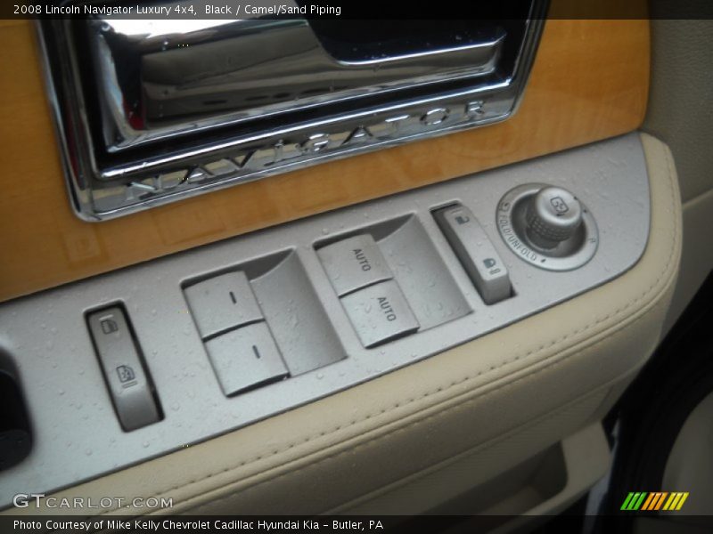 Black / Camel/Sand Piping 2008 Lincoln Navigator Luxury 4x4