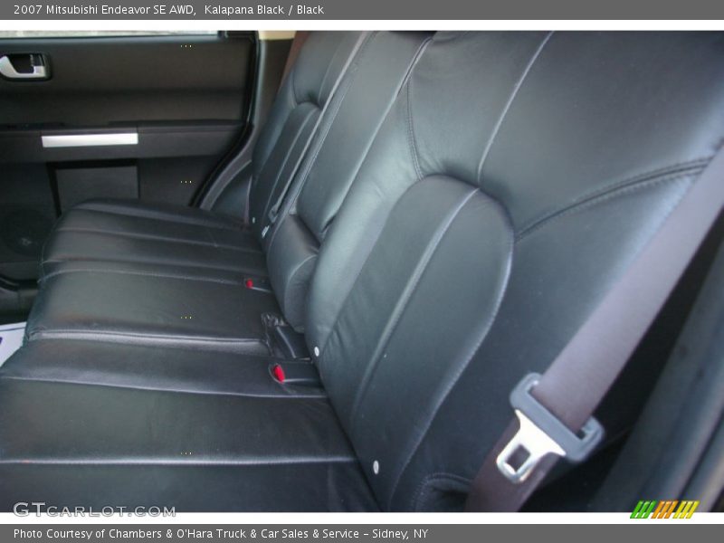 Kalapana Black / Black 2007 Mitsubishi Endeavor SE AWD