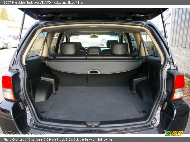 Kalapana Black / Black 2007 Mitsubishi Endeavor SE AWD