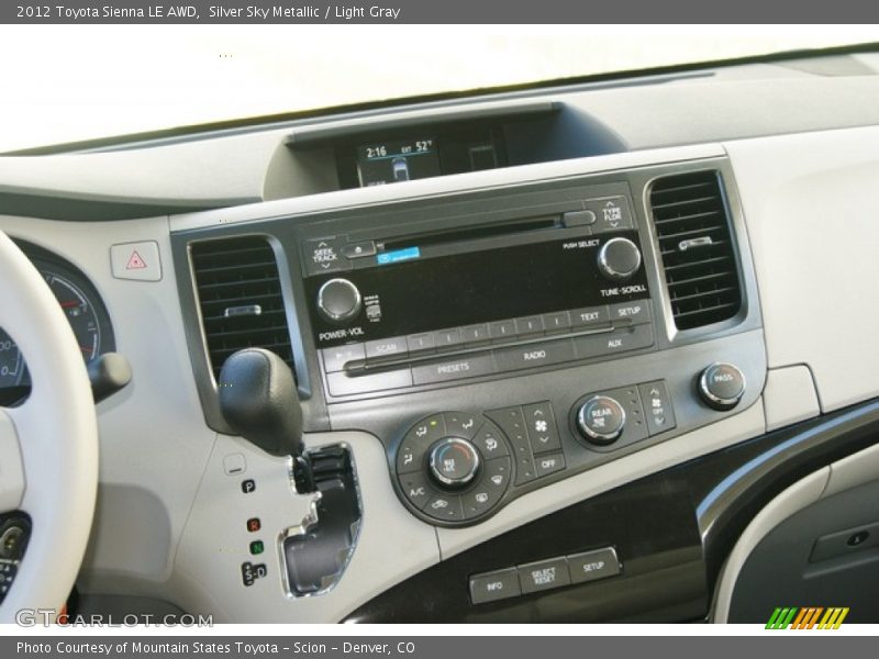 Controls of 2012 Sienna LE AWD