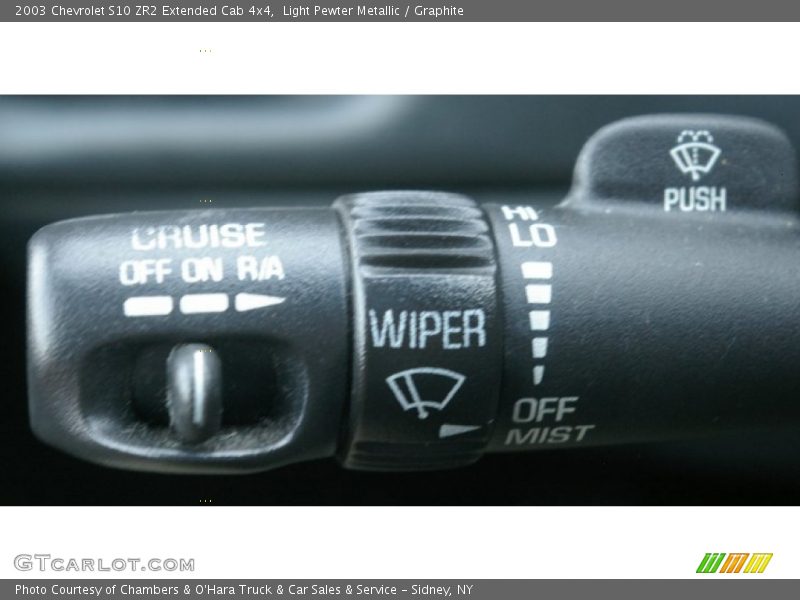 Light Pewter Metallic / Graphite 2003 Chevrolet S10 ZR2 Extended Cab 4x4
