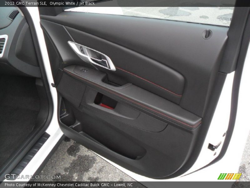 Olympic White / Jet Black 2012 GMC Terrain SLE