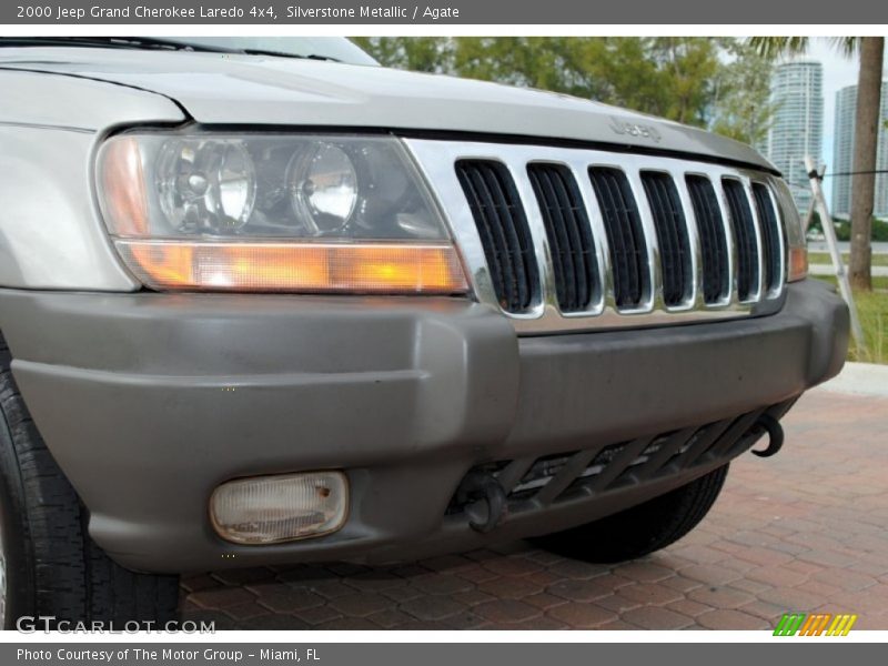 Silverstone Metallic / Agate 2000 Jeep Grand Cherokee Laredo 4x4