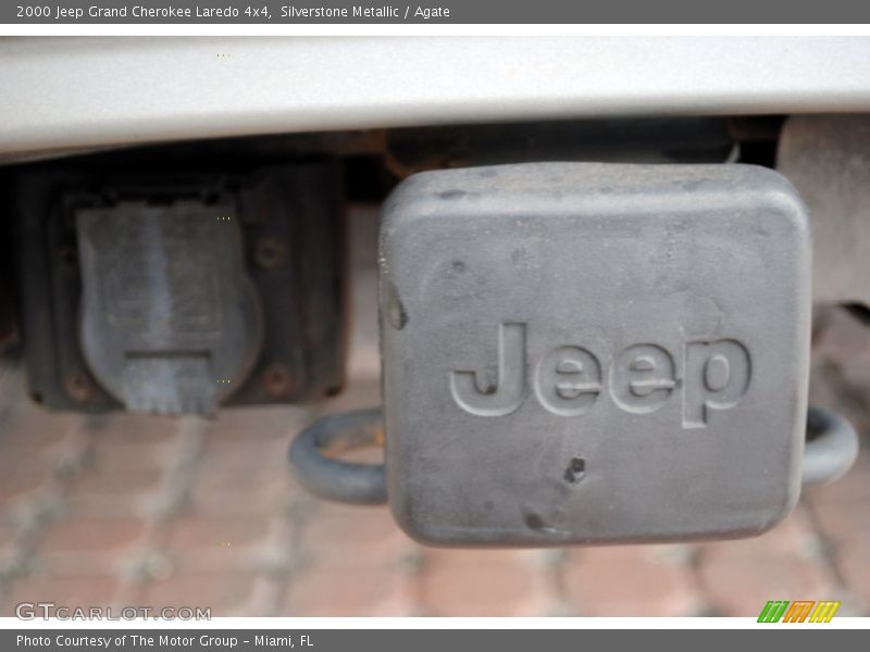 Silverstone Metallic / Agate 2000 Jeep Grand Cherokee Laredo 4x4
