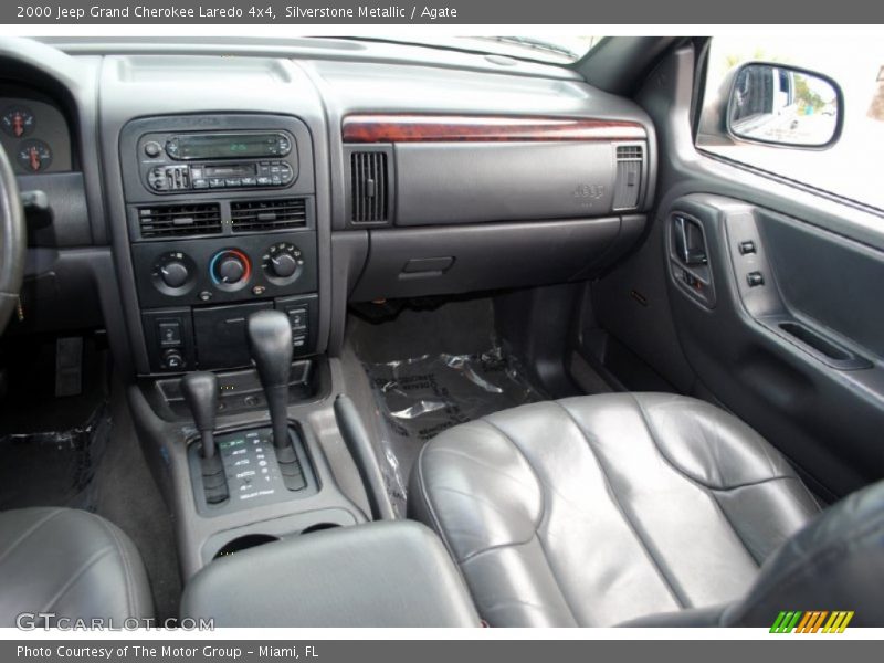 Silverstone Metallic / Agate 2000 Jeep Grand Cherokee Laredo 4x4