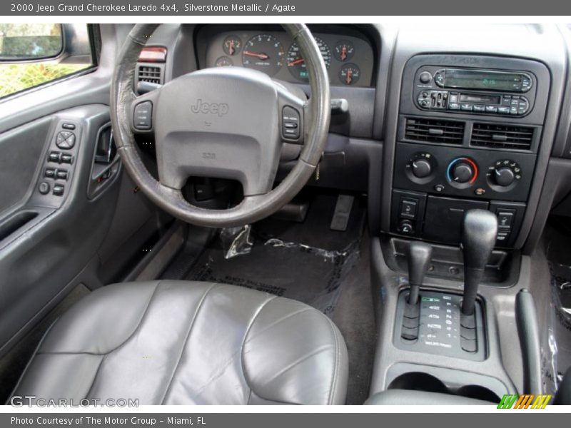 Silverstone Metallic / Agate 2000 Jeep Grand Cherokee Laredo 4x4