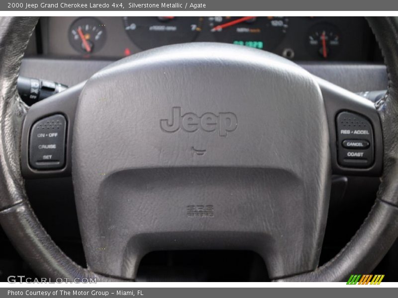 Silverstone Metallic / Agate 2000 Jeep Grand Cherokee Laredo 4x4