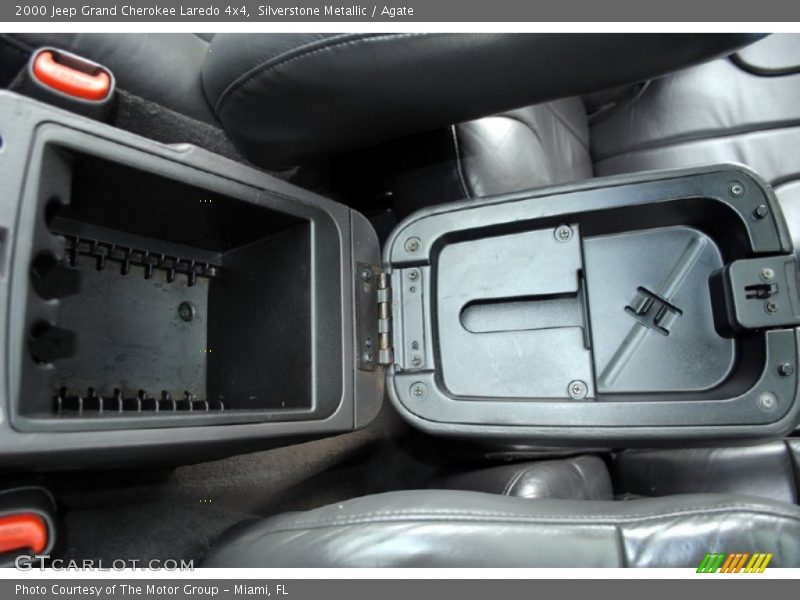 Silverstone Metallic / Agate 2000 Jeep Grand Cherokee Laredo 4x4