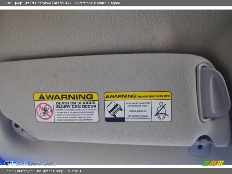 Silverstone Metallic / Agate 2000 Jeep Grand Cherokee Laredo 4x4