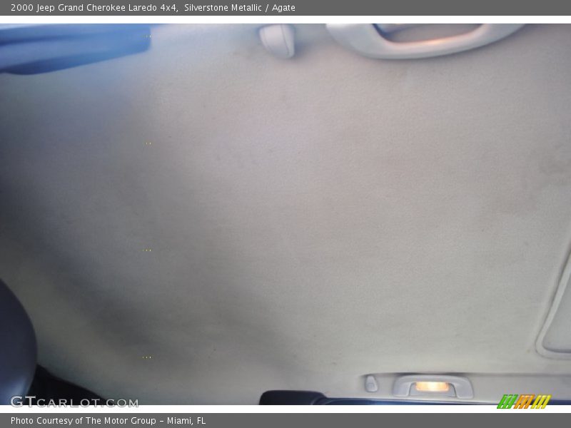 Silverstone Metallic / Agate 2000 Jeep Grand Cherokee Laredo 4x4