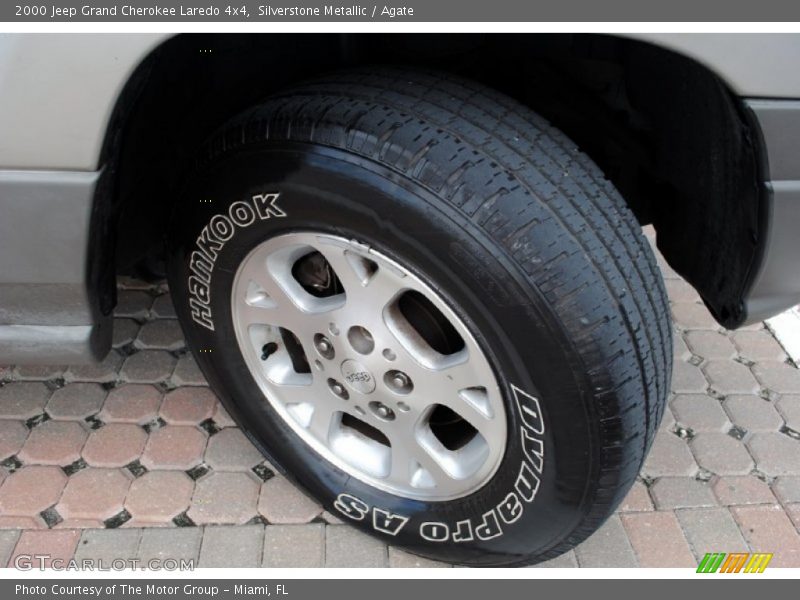 Silverstone Metallic / Agate 2000 Jeep Grand Cherokee Laredo 4x4