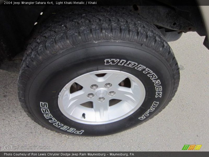 Light Khaki Metallic / Khaki 2004 Jeep Wrangler Sahara 4x4