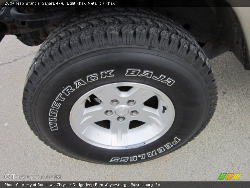 Light Khaki Metallic / Khaki 2004 Jeep Wrangler Sahara 4x4