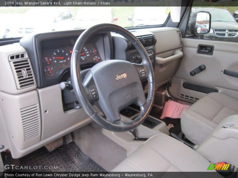 Light Khaki Metallic / Khaki 2004 Jeep Wrangler Sahara 4x4