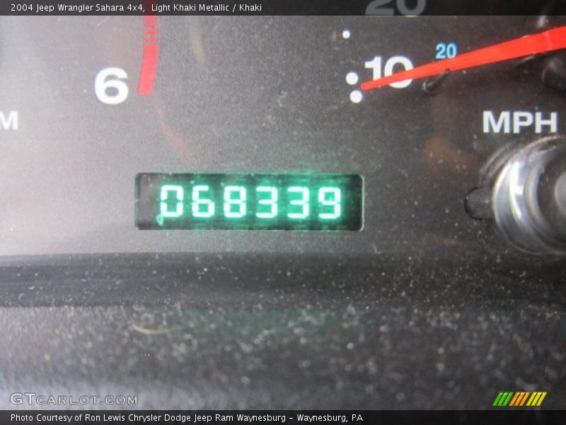 Light Khaki Metallic / Khaki 2004 Jeep Wrangler Sahara 4x4