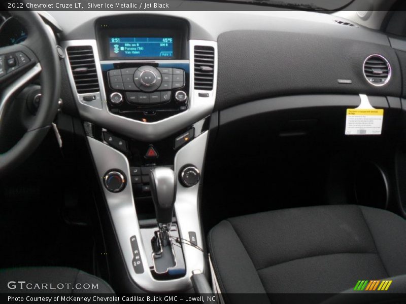 Silver Ice Metallic / Jet Black 2012 Chevrolet Cruze LT