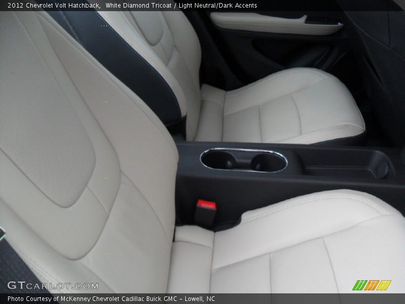 White Diamond Tricoat / Light Neutral/Dark Accents 2012 Chevrolet Volt Hatchback