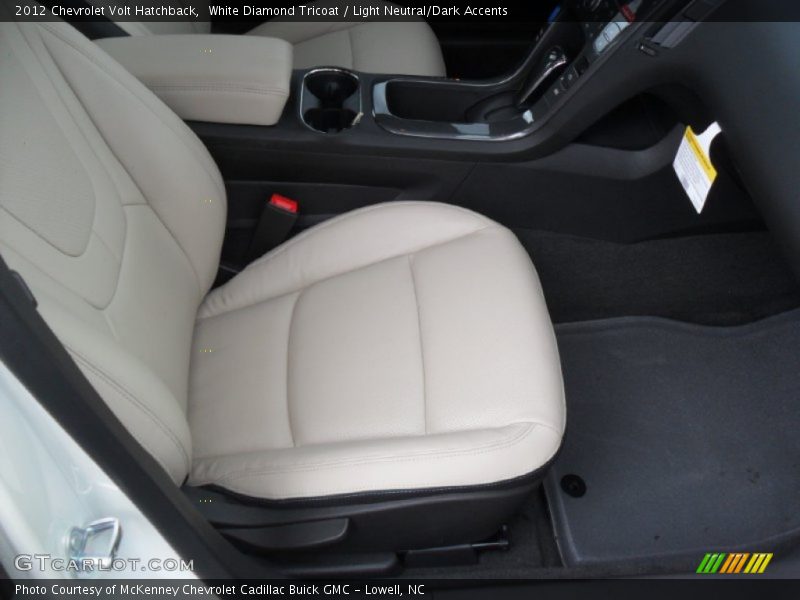 White Diamond Tricoat / Light Neutral/Dark Accents 2012 Chevrolet Volt Hatchback