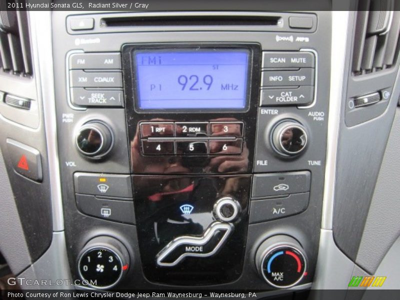 Radiant Silver / Gray 2011 Hyundai Sonata GLS
